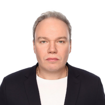 Максим Извеков